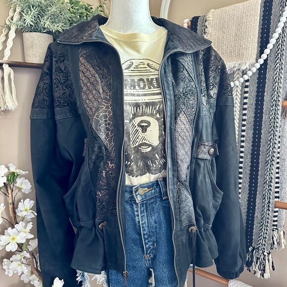 Vintage Black Bomber Leather Jacket Mixed Print Size Large - Picture 2 of 16